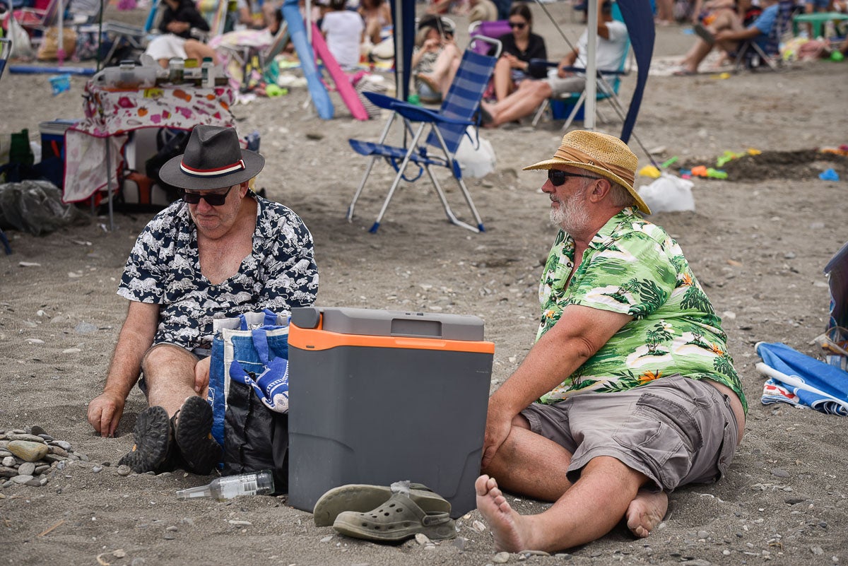 Las imágenes del Festival Aéreo de Motril y el ambiente en la playa