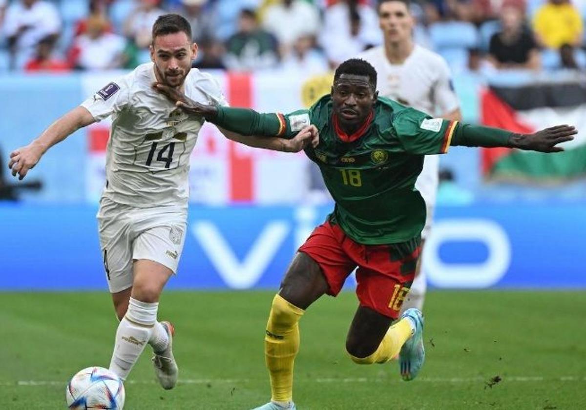 Martin Hongla, durante un partido anterior con Camerún.