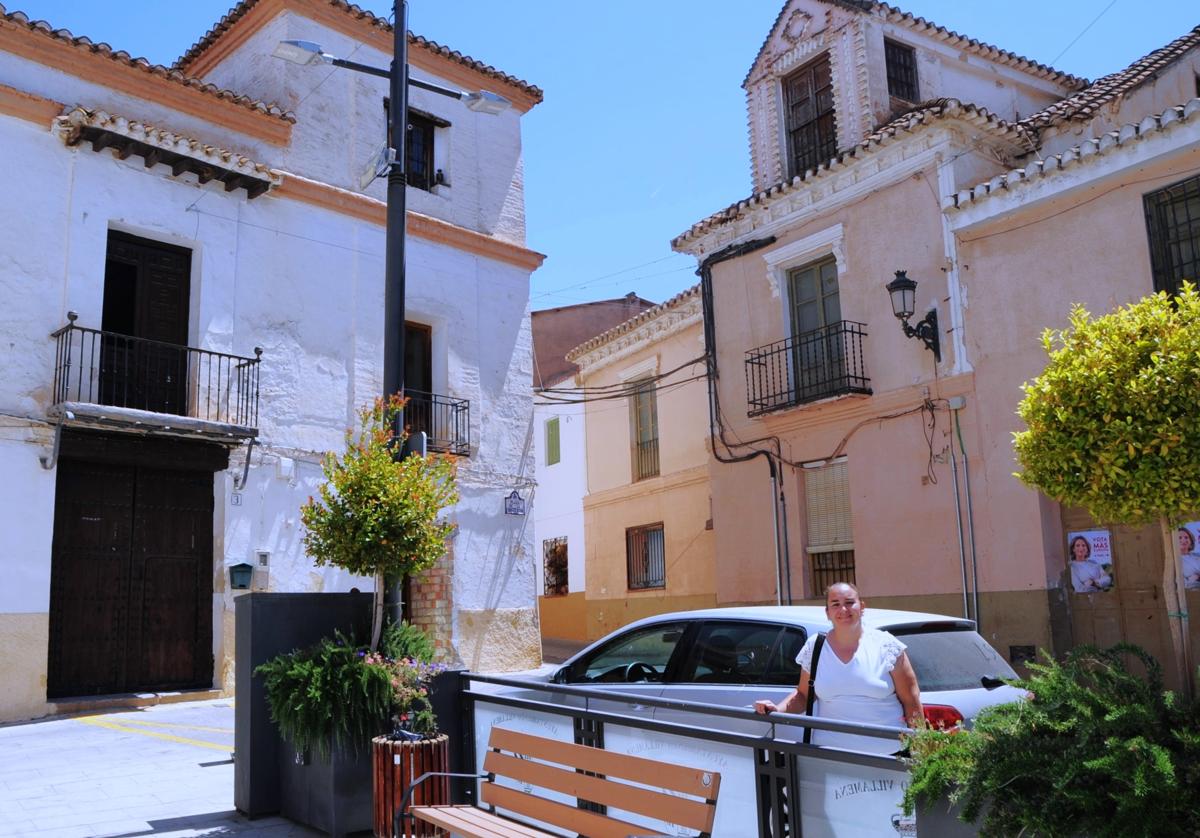 Casa-Palacio a la izquierda y la conocida como la casa de Antonio 'El Gordo', adquiridas por el ayuntamiento