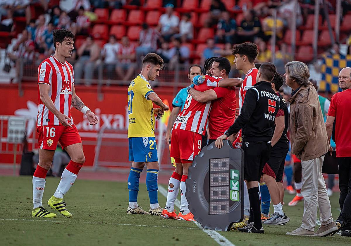 Con el inicio de julio, habrá llegadas y salidas.