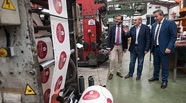 La Junta destaca la trayectoria de Granaplast en el mercado de las bolsas y embalaje de plástico