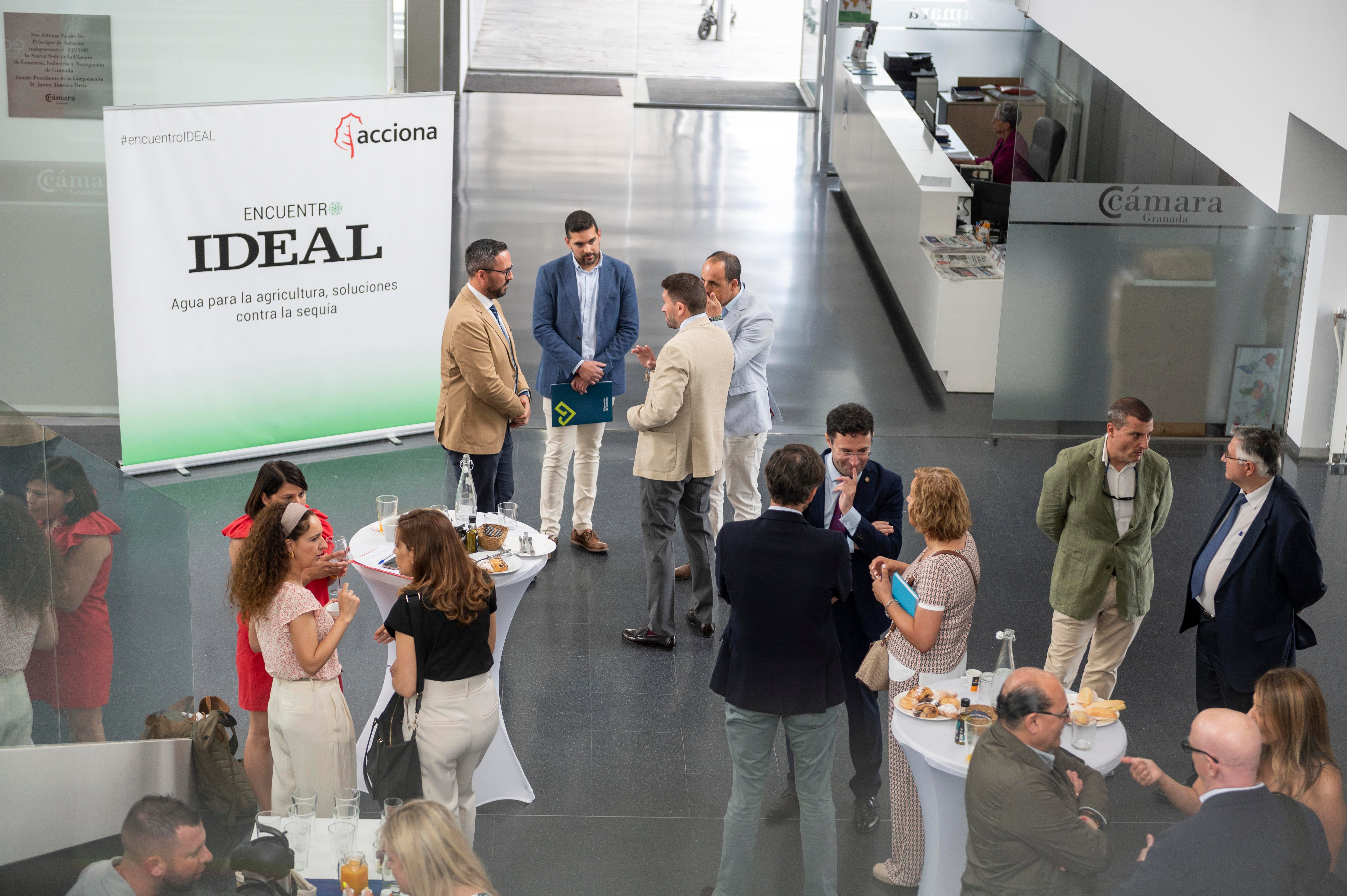 Las imágenes del encuentro de IDEAL y Acciona sobre el agua en la agricultura