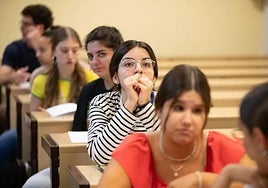 Primera jornada de la prueba de Selectividad en Granada este año.