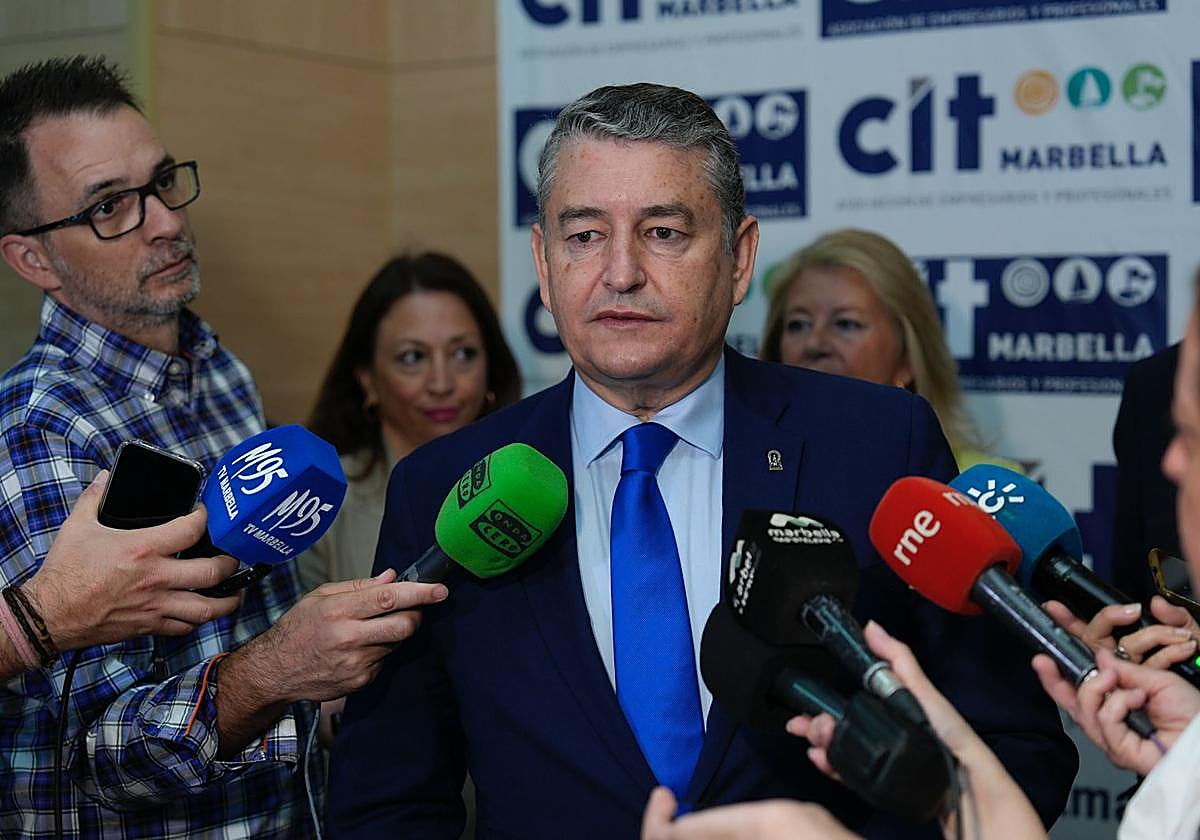 El consejero de la Presidencia, Interior, Diálogo Social y Simplificación Administrativa, Antonio Sanz.