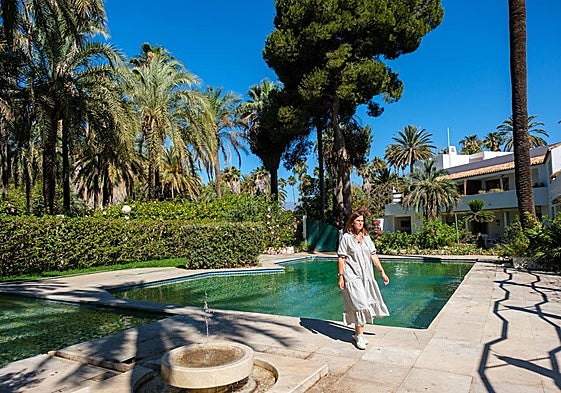 Piscina y amplios jardines en la residencia de verano de los reyes de Bélgica