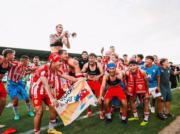 Las imágenes del ascenso del Almería B