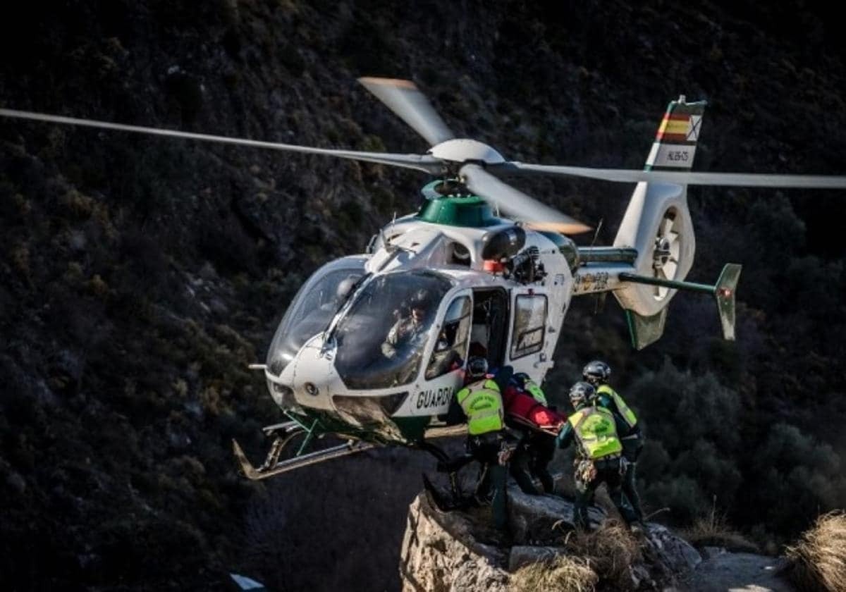 Un helicóptero de la Guardia Civil, en una imagen de archivo.