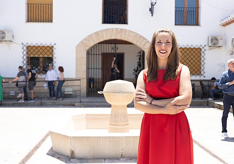 Elisabeth Barnés, nueva alcaldesa de Láchar