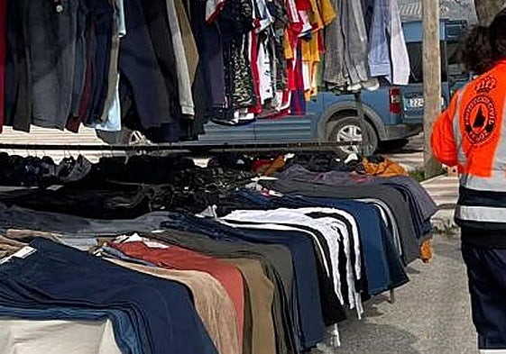 Foto de archivo del mercadillo de Iznalloz.