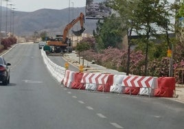 Cortan el acceso a carretera Sierra Alhamilla desde la autovía del Aeropuerto por el soterramiento