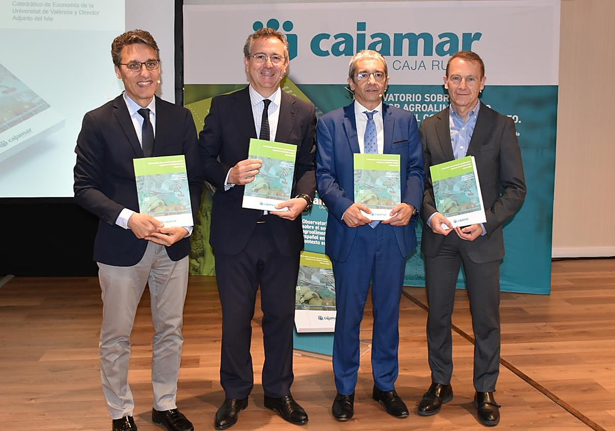 El sector agroalimentario aportó el 8,9% del PIB y el 11,3% del empleo, según un estudio de Cajamar