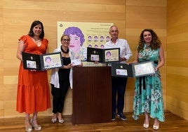 Presentación del sello en honor a Carmen de Burgos.