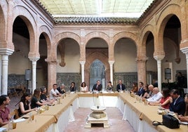 Arturo Bernal en la reunión