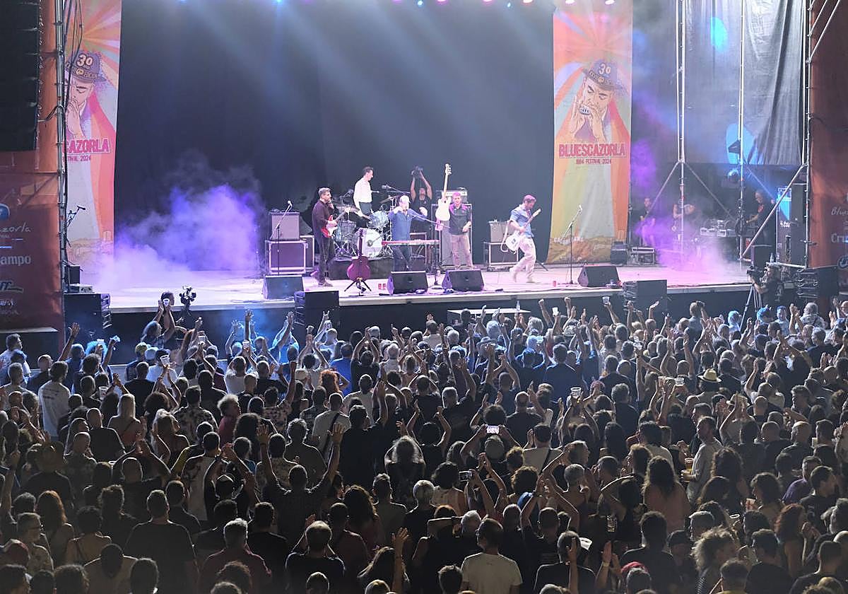 Concierto de Eddy Smith & The 507.