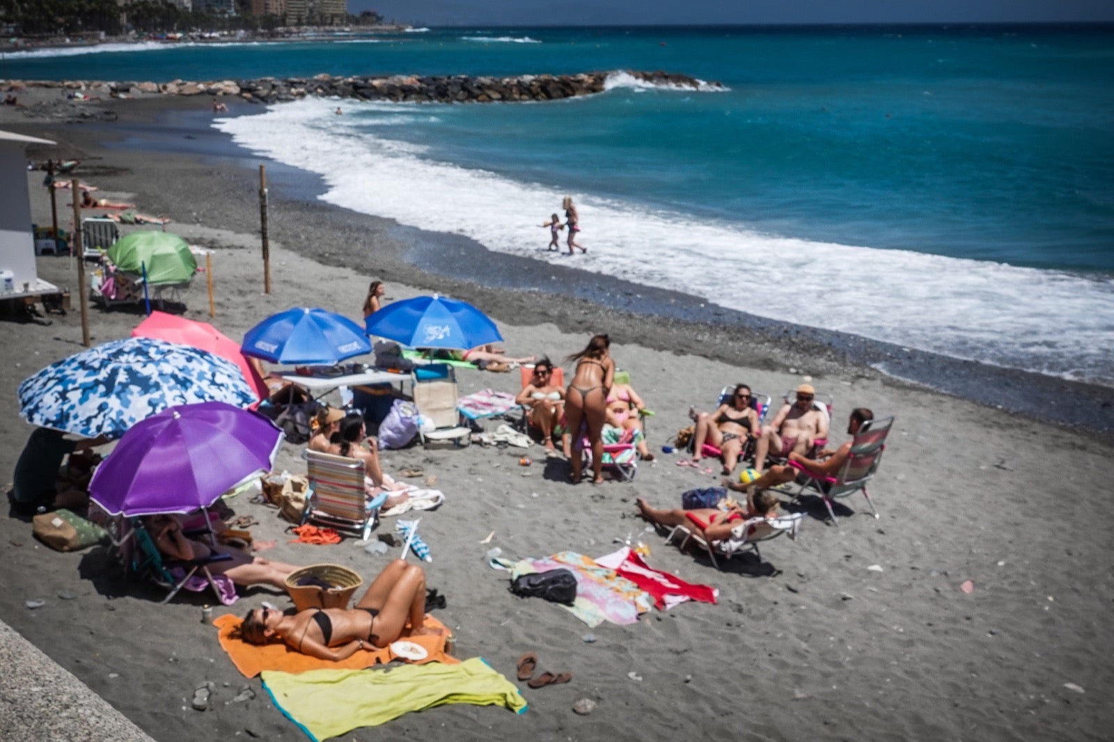 El ambiente en el primer fin de semana de julio en la Costa de Granada