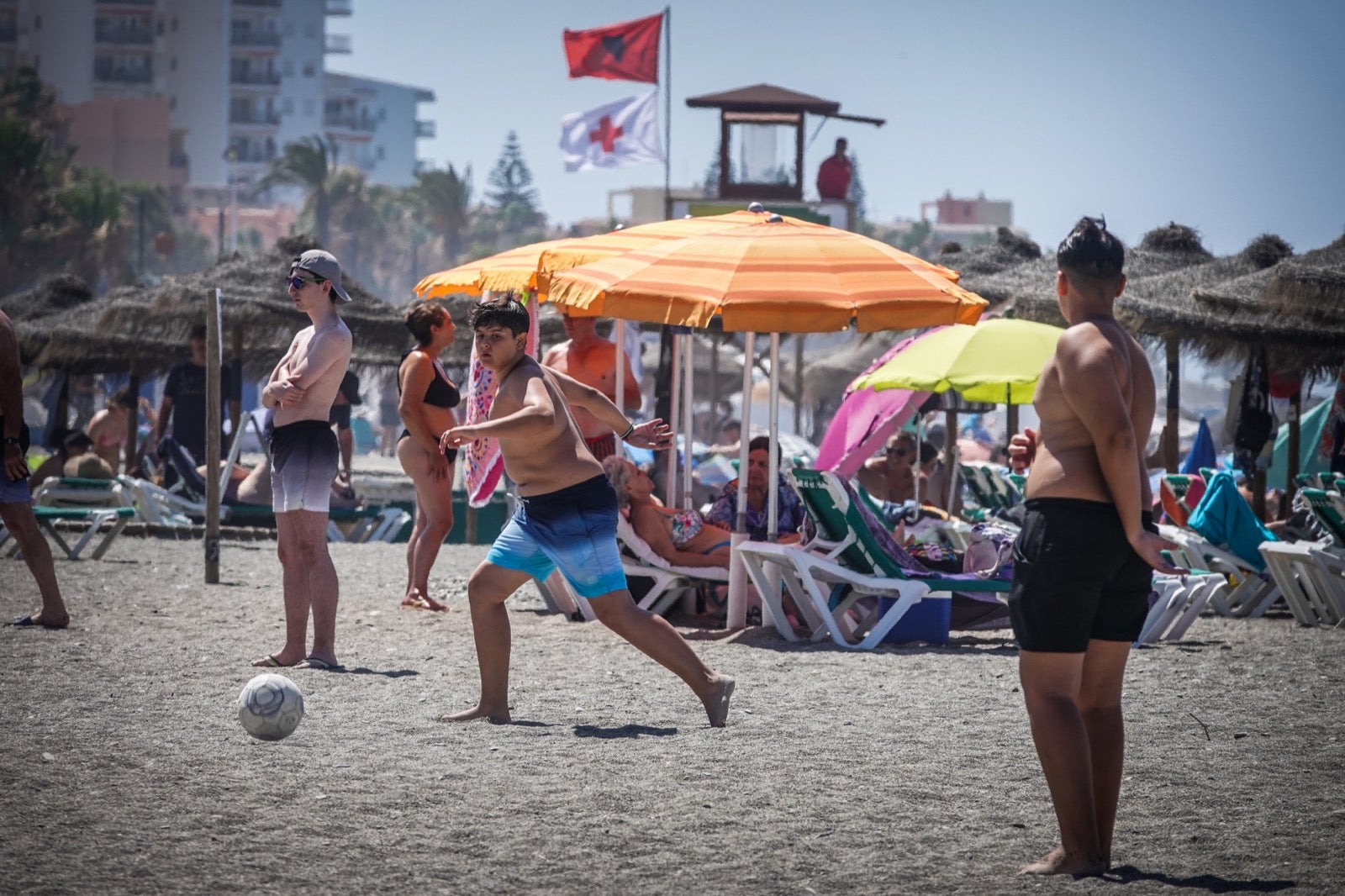 El ambiente en el primer fin de semana de julio en la Costa de Granada