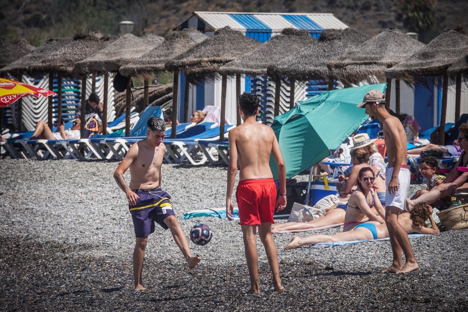 El ambiente en el primer fin de semana de julio en la Costa de Granada