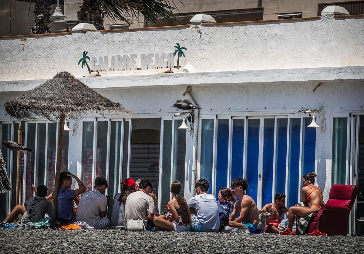 Estado actual del restaurante en la playa de San Cristóbal.