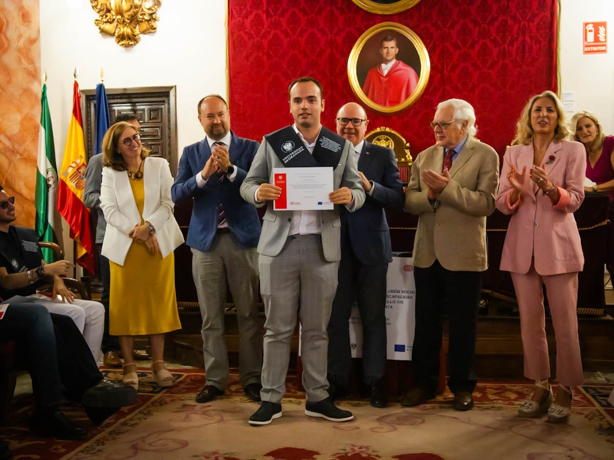 Así ha sido el acto de graduación de jóvenes con discapacidad en la UGR