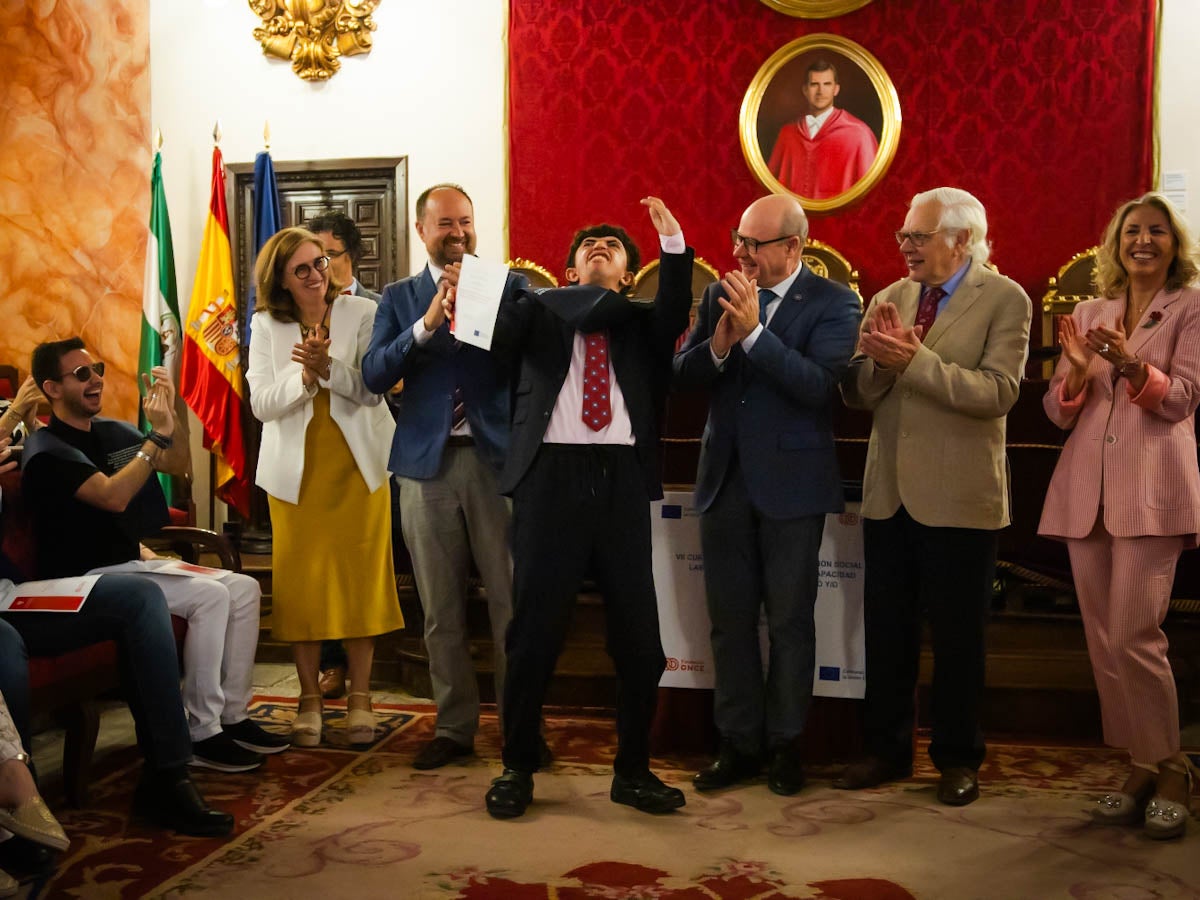 Así ha sido el acto de graduación de jóvenes con discapacidad en la UGR