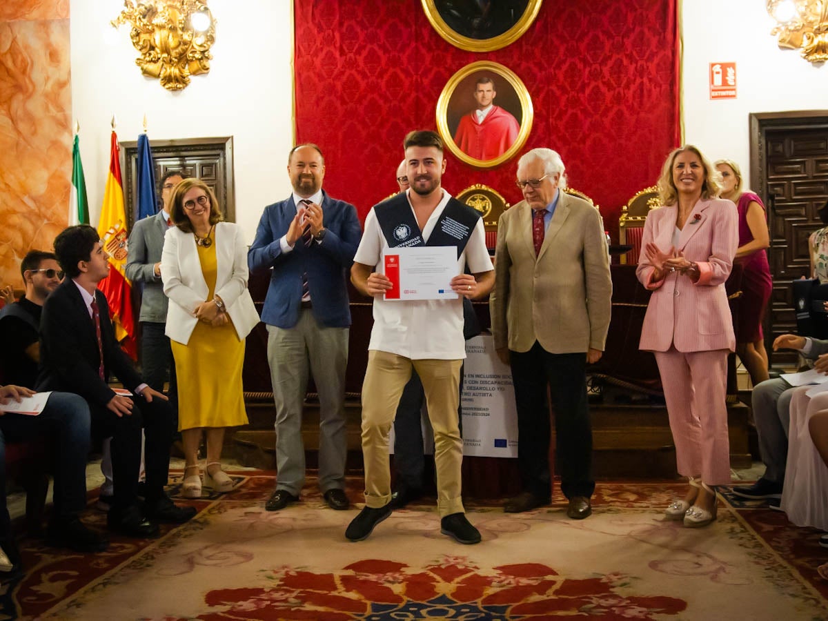 Así ha sido el acto de graduación de jóvenes con discapacidad en la UGR