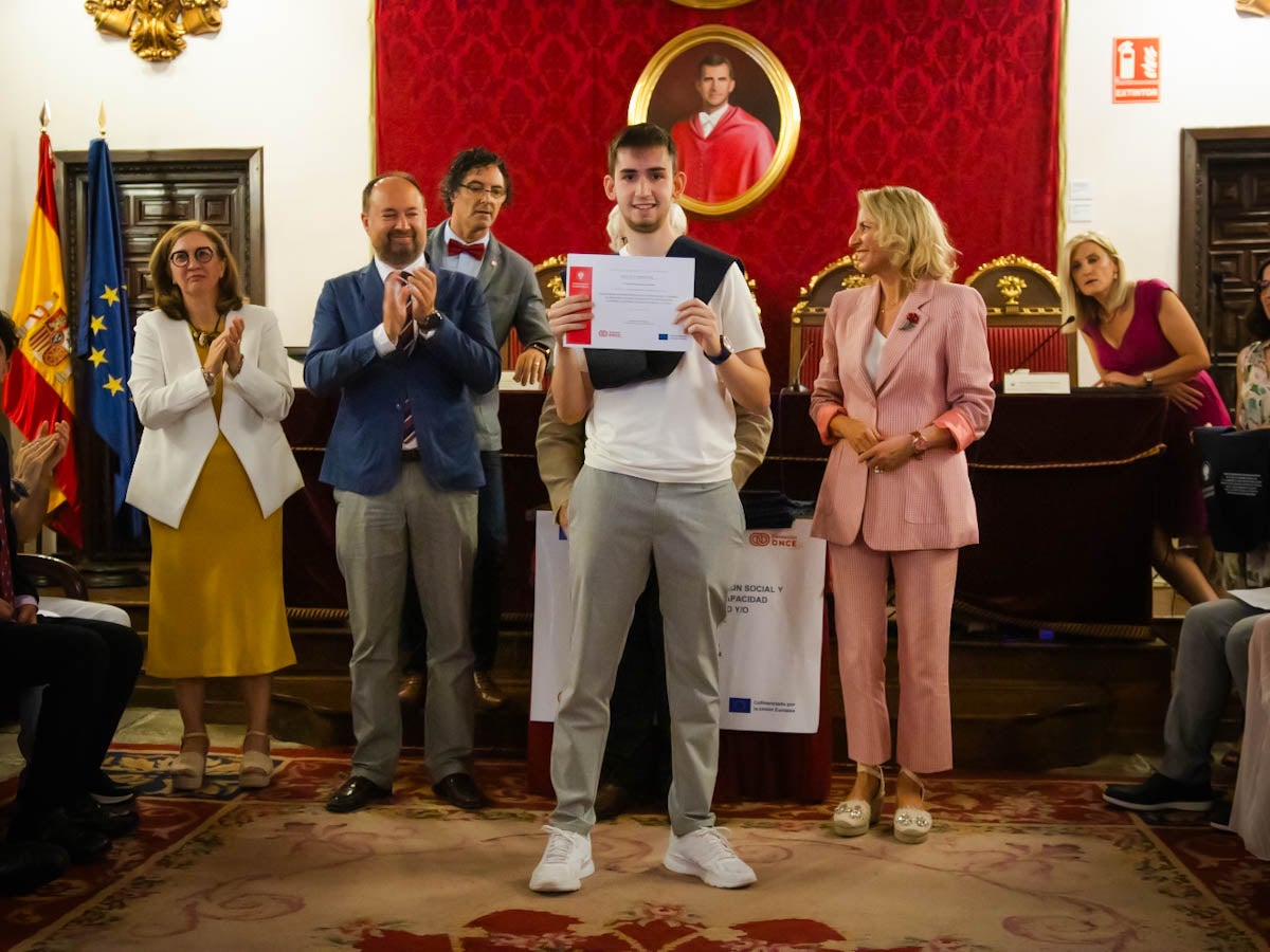 Así ha sido el acto de graduación de jóvenes con discapacidad en la UGR