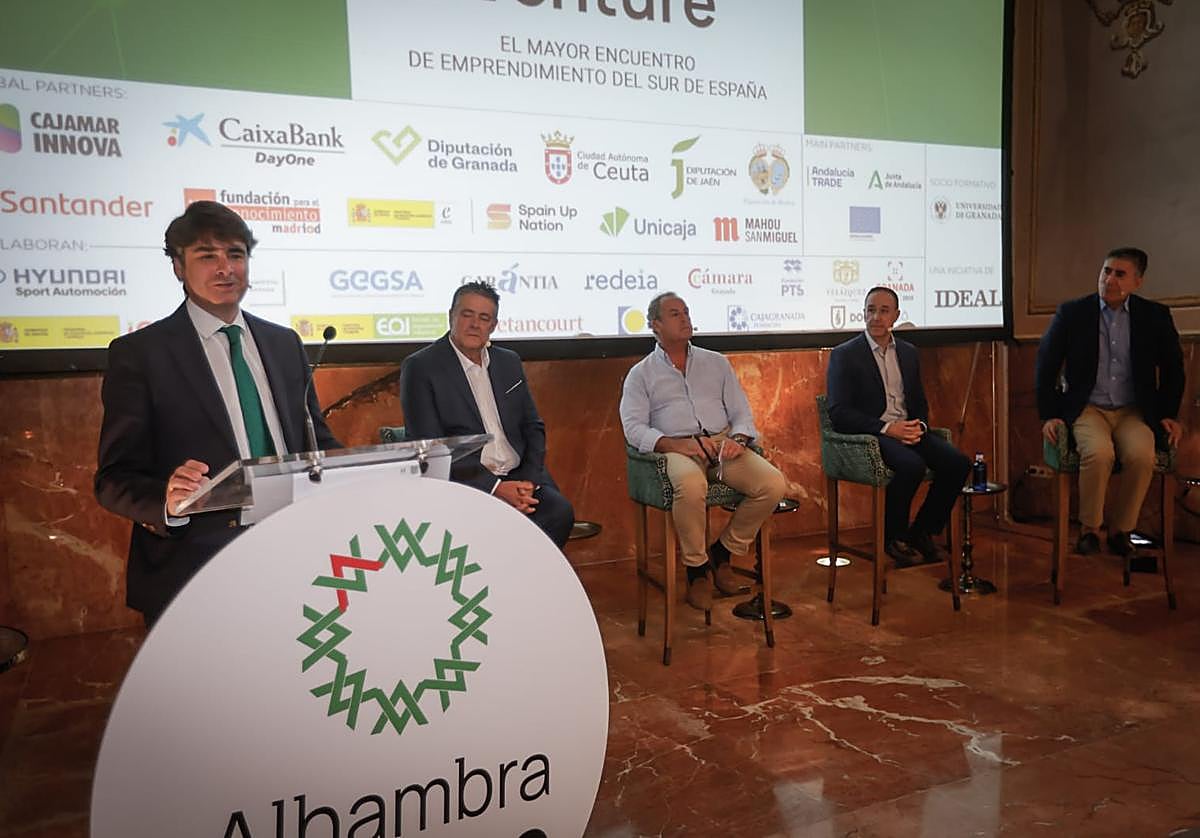 Mesa sobre Ecosistemas de Emprendimiento.