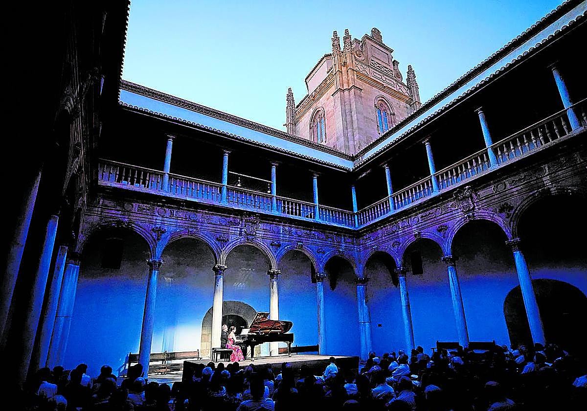 Edith Peña y Alexei Volodin, en el Hospital Real.