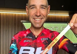 David Valero luce su pulsera de IDEAL.