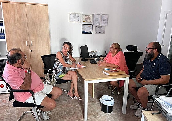 Visita de la delegada del Gobierno de la Junta a la nueva sede de la Federación.