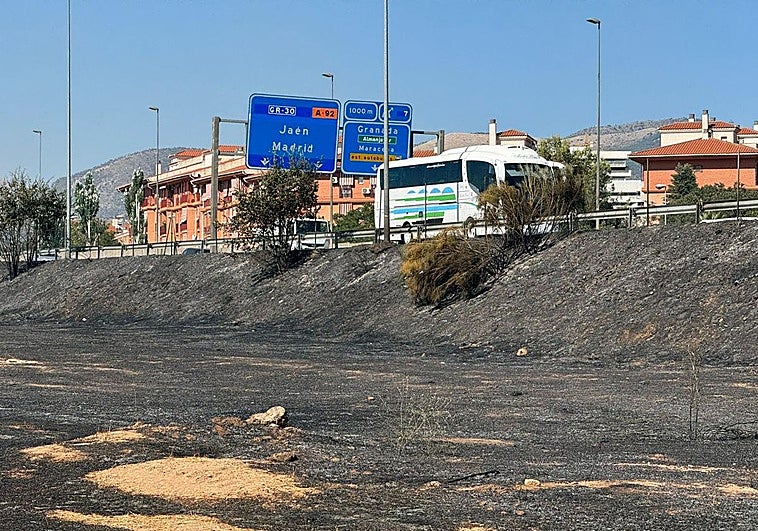 Incendio en la GR-30.