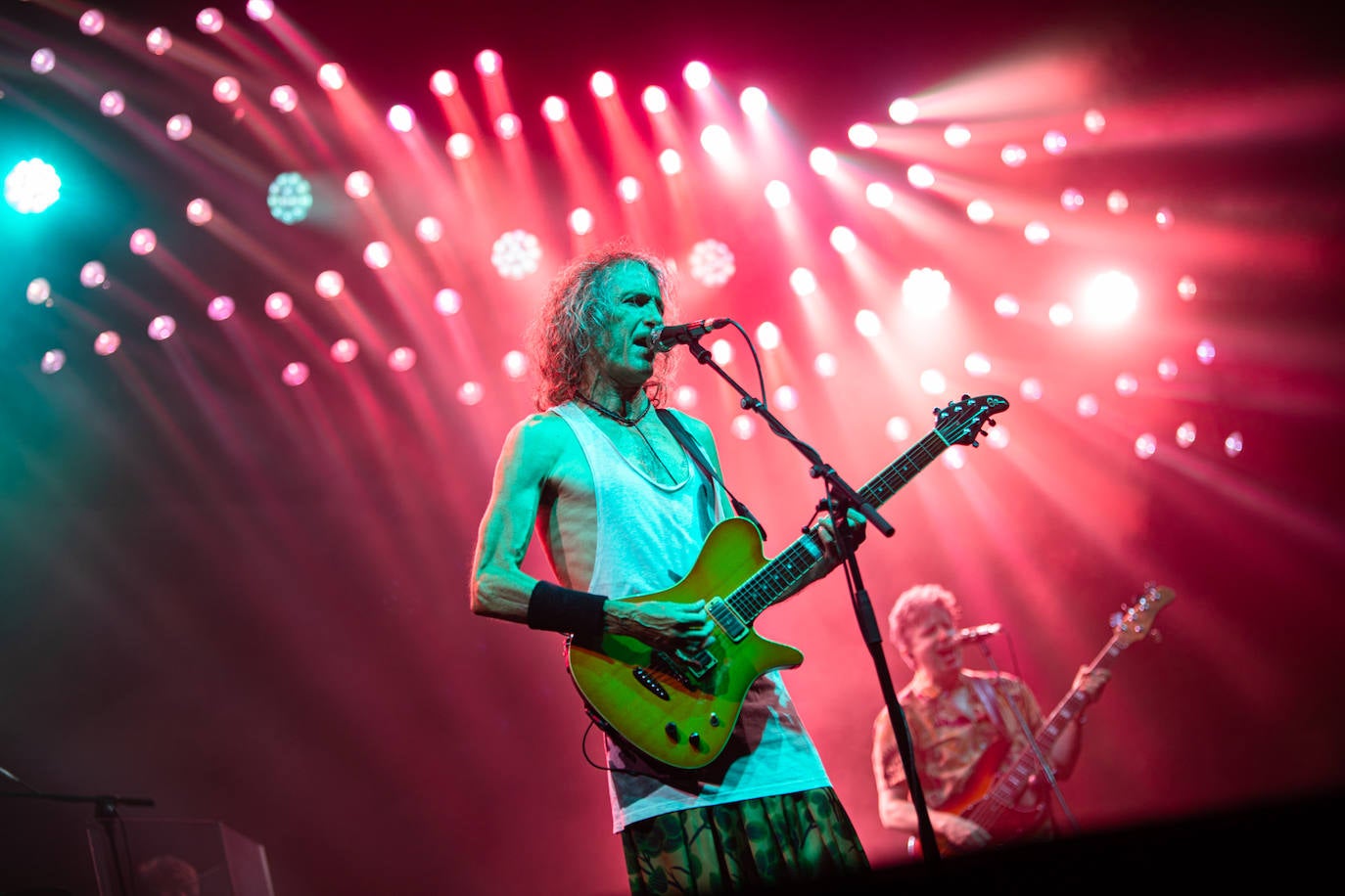 Los mejores momentos del concierto de Robe en Almería