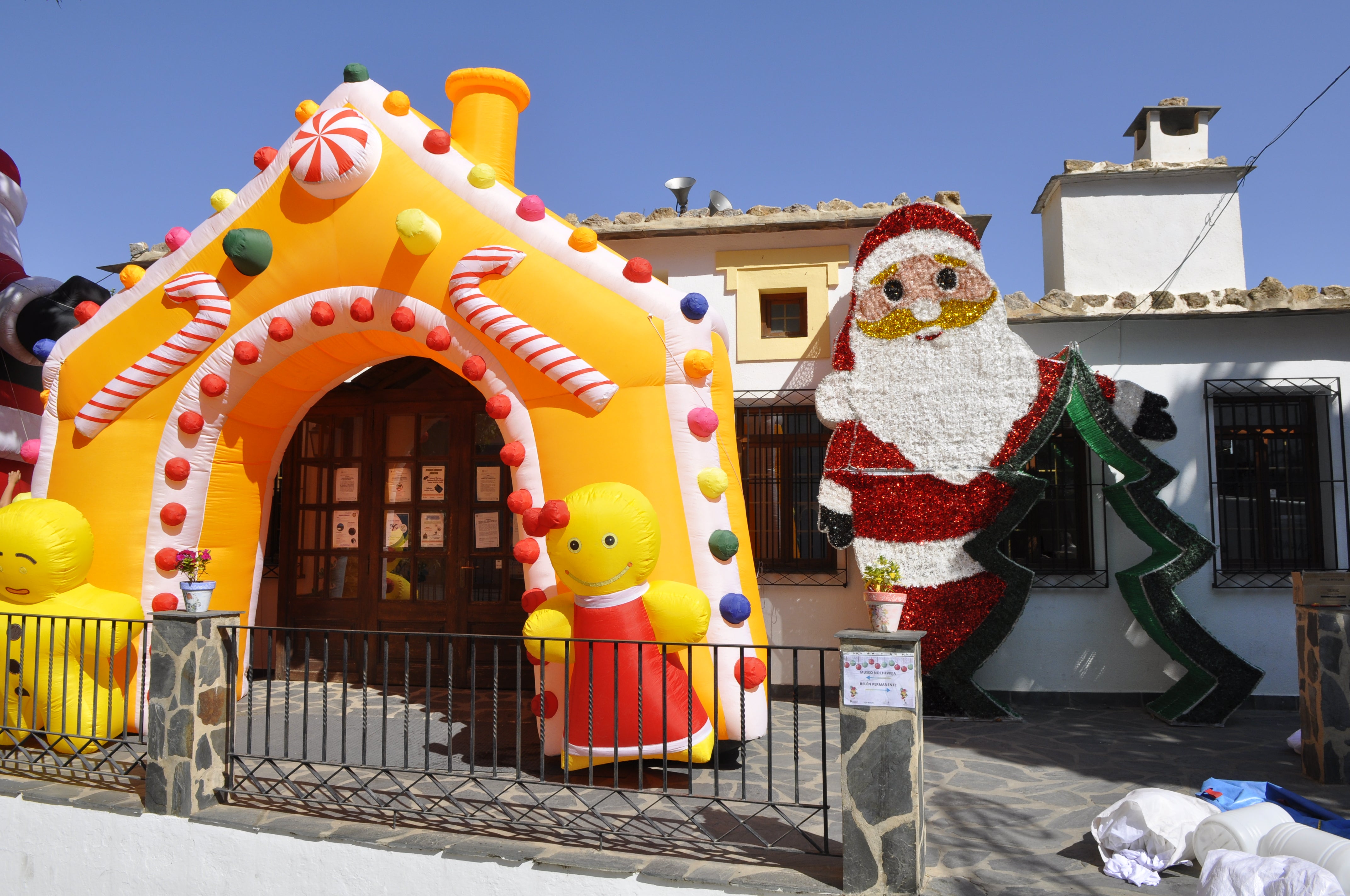 Las imágenes de la Navidad y Nochevieja de agosto en Bérchules