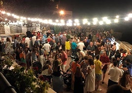 Durante el acto el quesadeño Mirador de la Baranda estuvo repleto de público