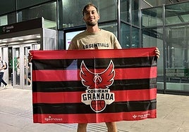 Sergi García, nuevo base internacional del Covirán, a su llegada a Granada.