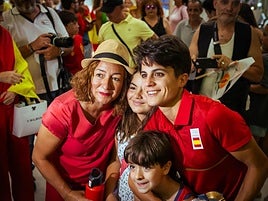 La emocionante llegada de María Pérez a Granada