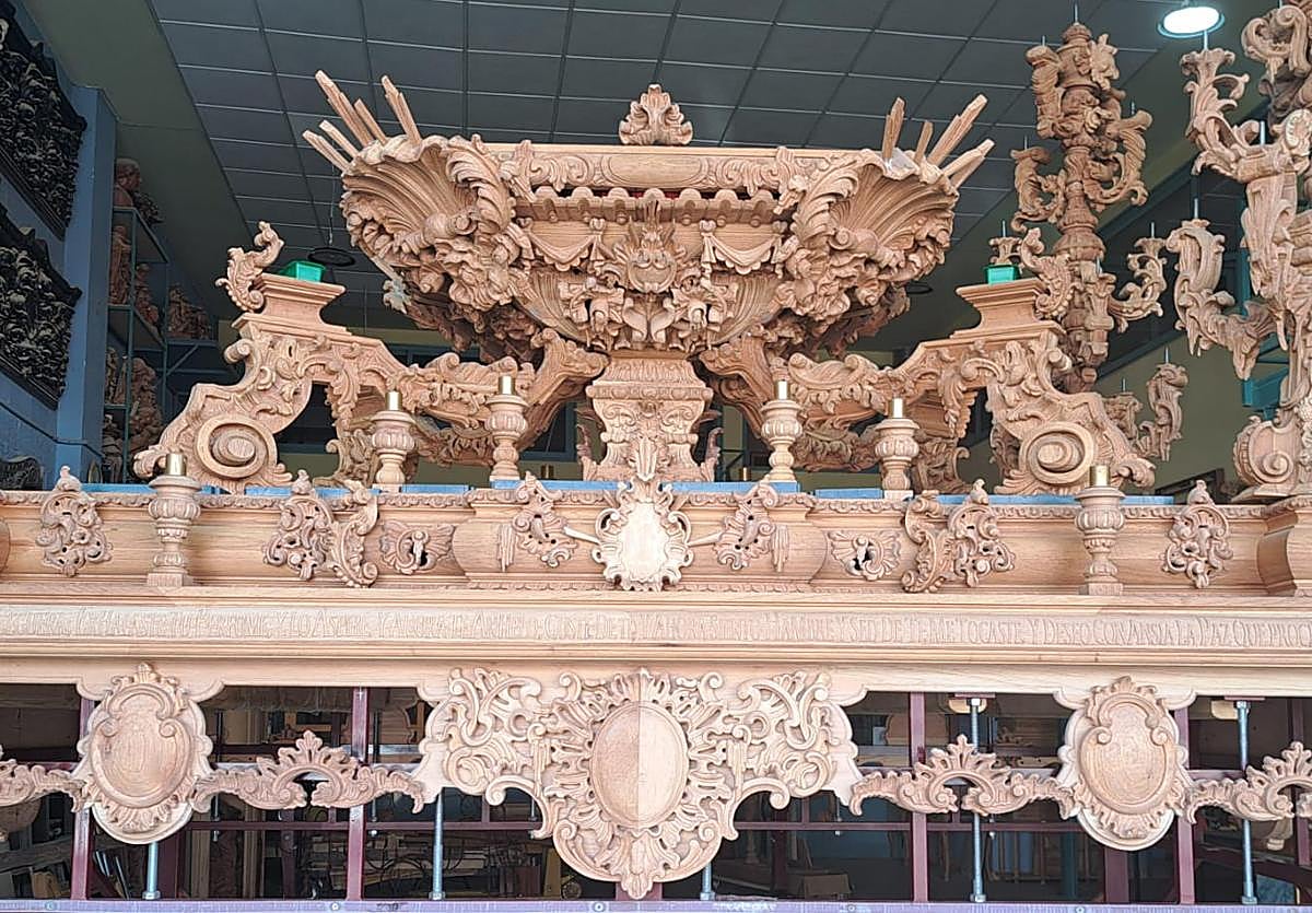 Un cuidadoso estreno cofrade en Santa Fe cargado de amor