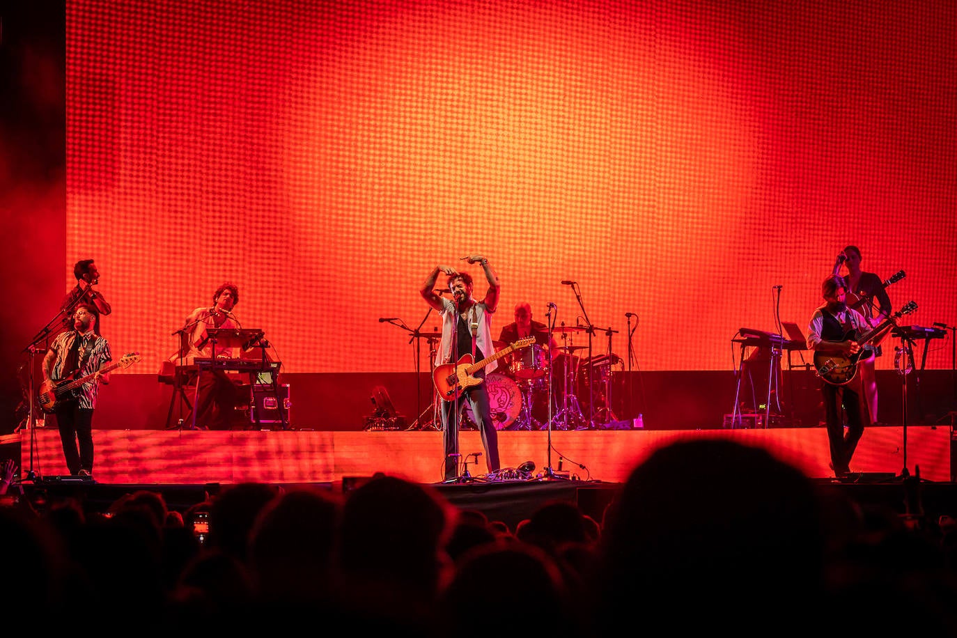 Un momento de la actuación de Viva Suecia en el Pulpop de Roquetas de Mar.