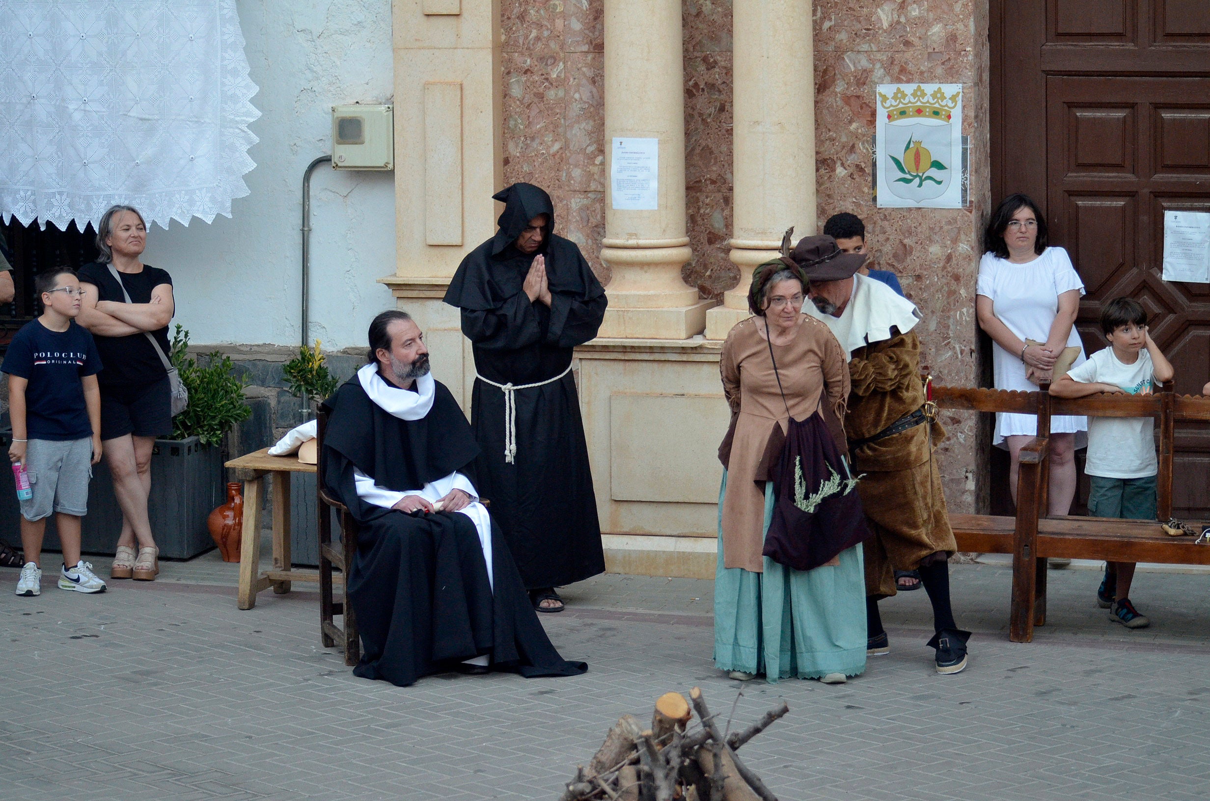 La leyenda del monstruo de un pueblo de Granada que lo llena de color