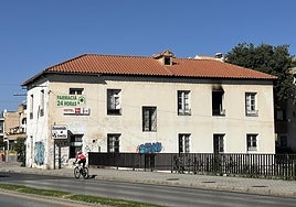 La casa donde sucedió el fuego, a la entrada de Armilla