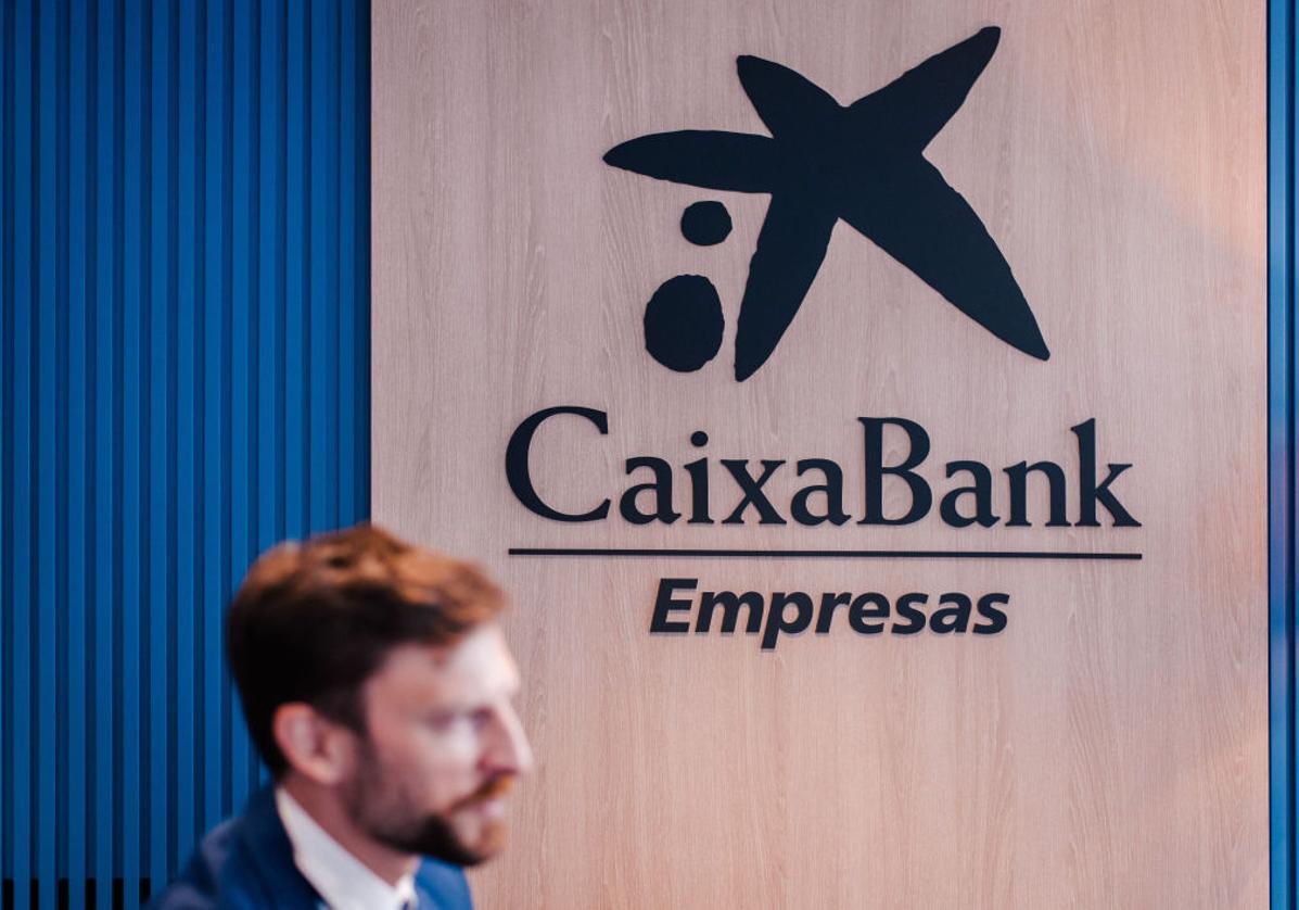 CaixaBank financia con casi 2 mil millones de euros a las empresas de Andalucía en el primer semestre