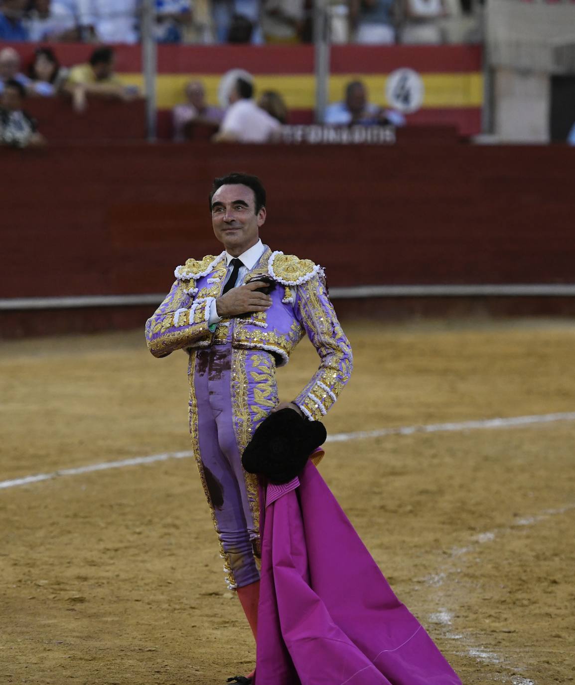 Ponce se va entregando su corazón a un público entregado.