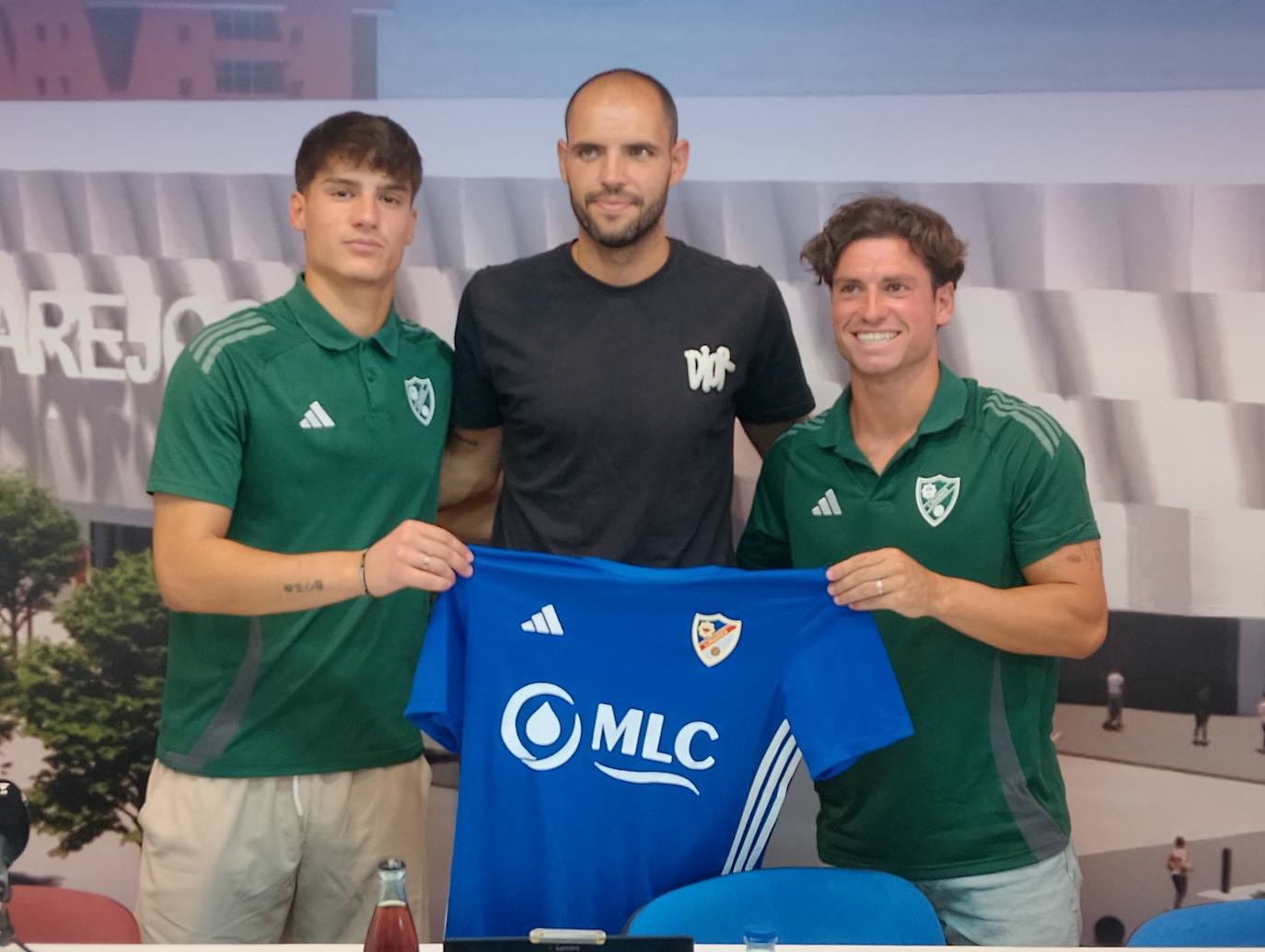 Presentación de Héctor y Alfonso.