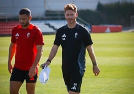 Abascal, junto a Weissman, en el entrenamiento.