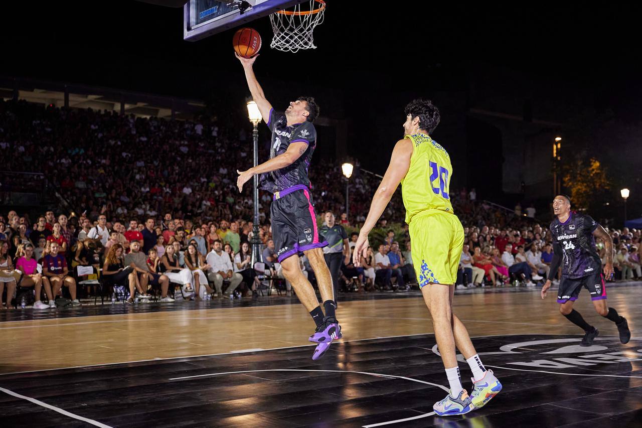 Canasta de Pere Tomàs, capitán rojinegro.