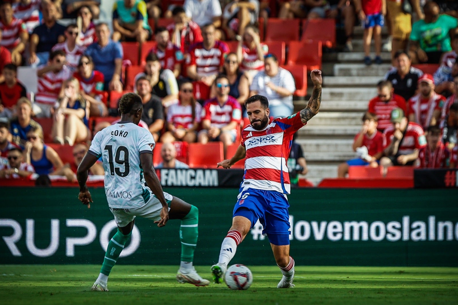 Las mejores imágenes del partido entre Granada y Huesca