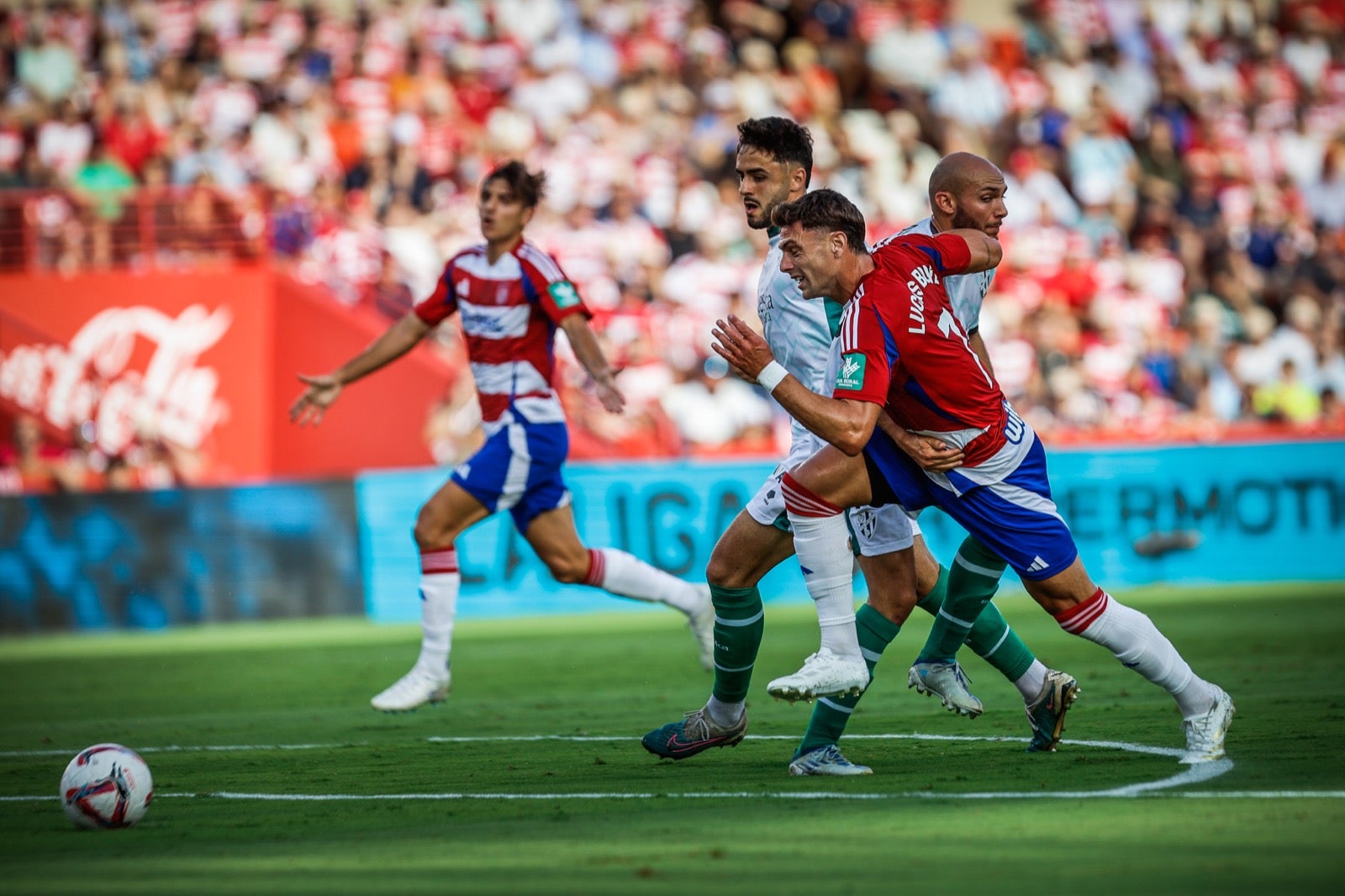 Las mejores imágenes del partido entre Granada y Huesca