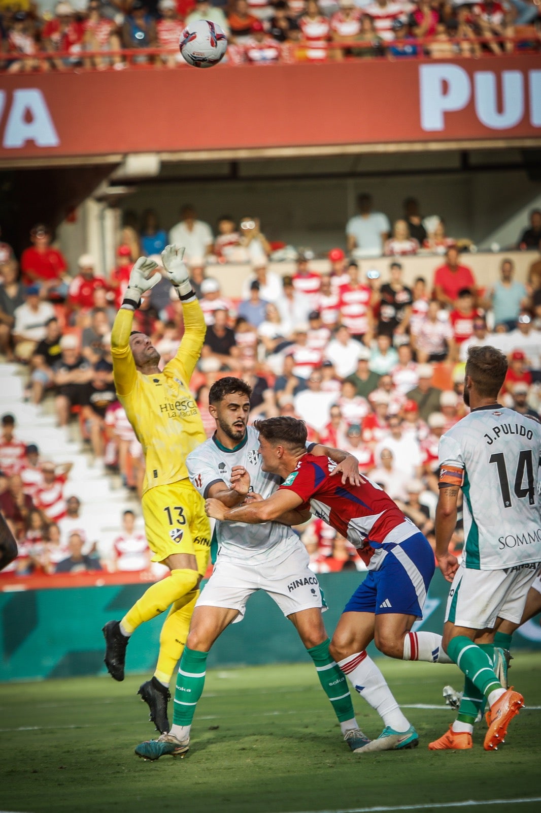 Las mejores imágenes del partido entre Granada y Huesca