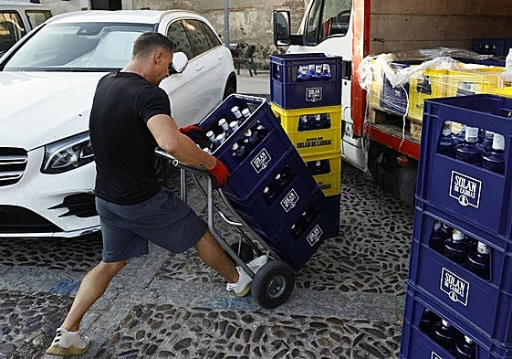 El 63,9% de los parados jienenses pertenece al sector servicios.