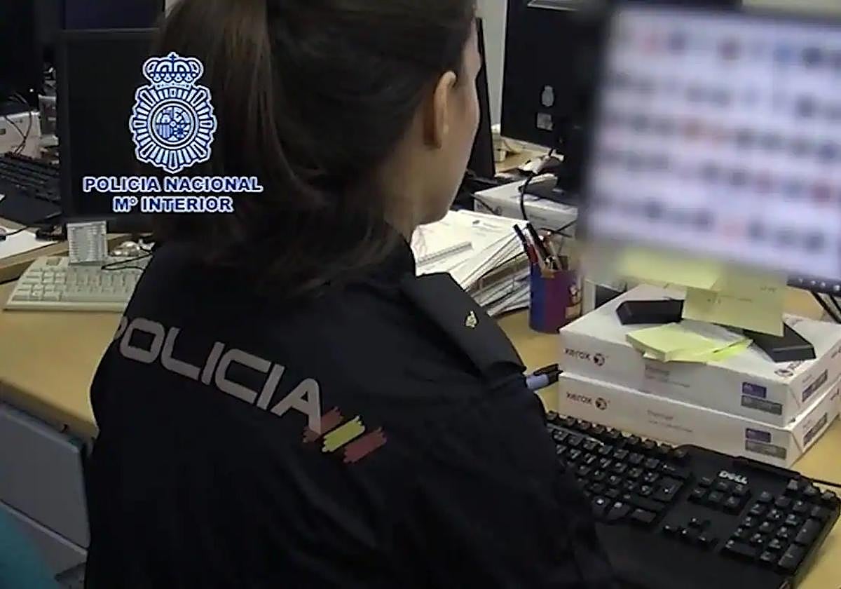 La estafa en internet que limpia las cuentas bancarias con un solo clic ...